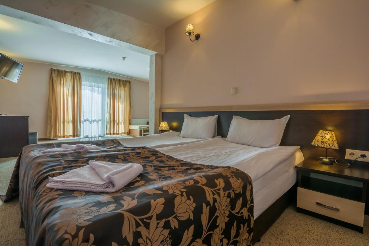 Hotel Royal Borovets Exteriör bild