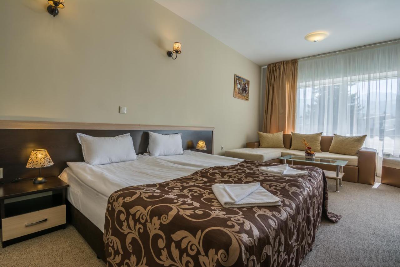Hotel Royal Borovets Exteriör bild