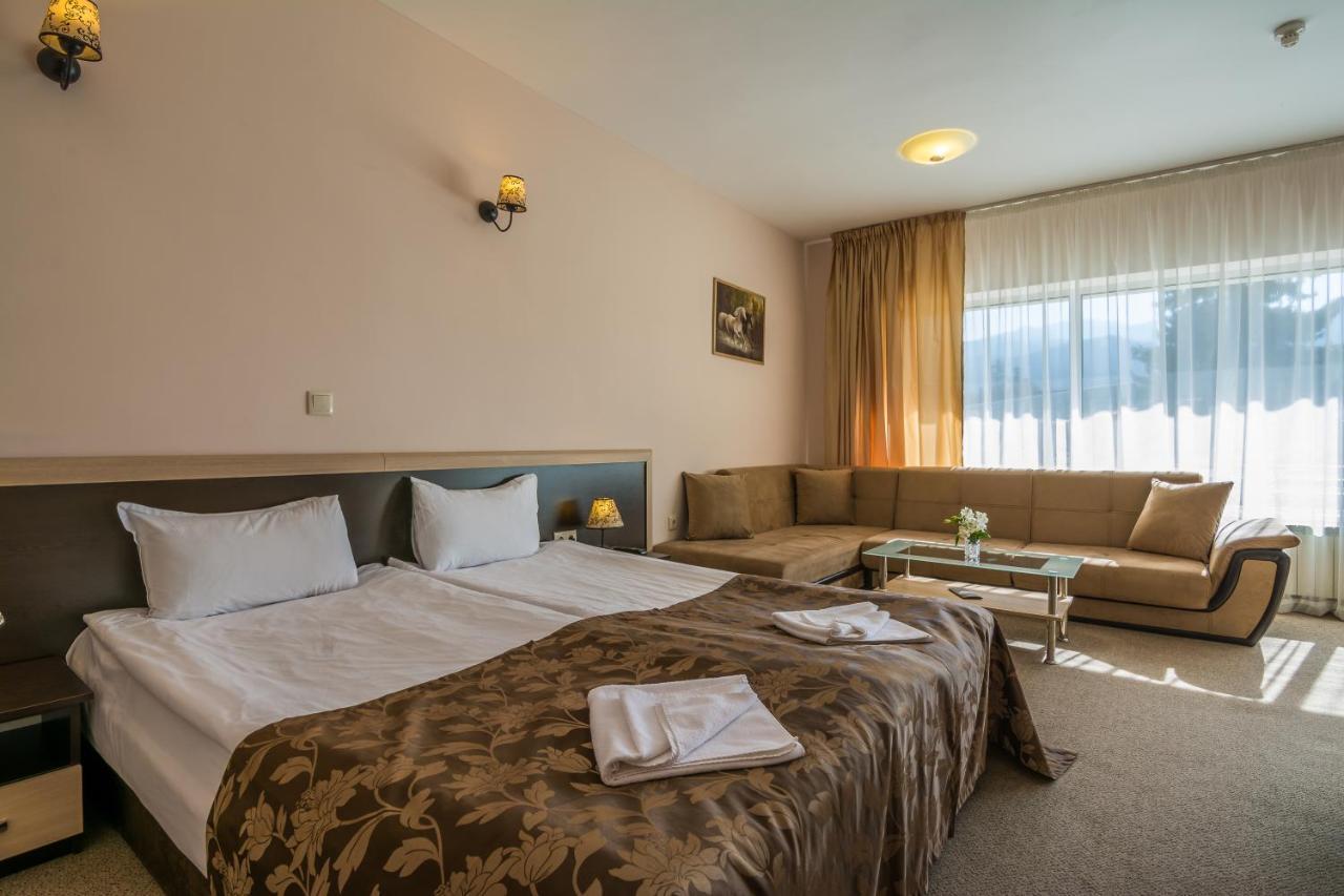 Hotel Royal Borovets Exteriör bild
