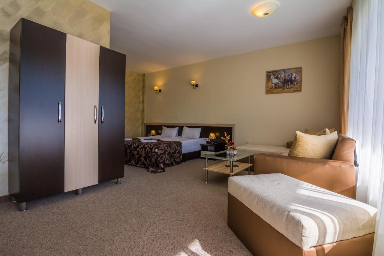 Hotel Royal Borovets Exteriör bild